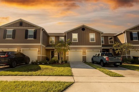 Townhouse in Davenport, Florida 3 bedrooms, 134.34 sq.m. № 1551436 - photo 1