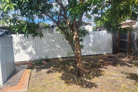 House in Miami Gardens, Florida 3 bedrooms, 106.28 sq.m. № 1811370 - photo 20