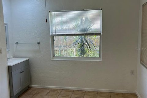 Casa en alquiler en Sarasota, Florida, 3 dormitorios, 97.55 m2 № 1888706 - foto 12