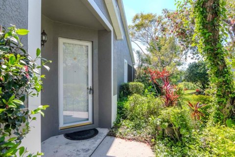 House in Land O' Lakes, Florida 2 bedrooms, 105.26 sq.m. № 1602831 - photo 6