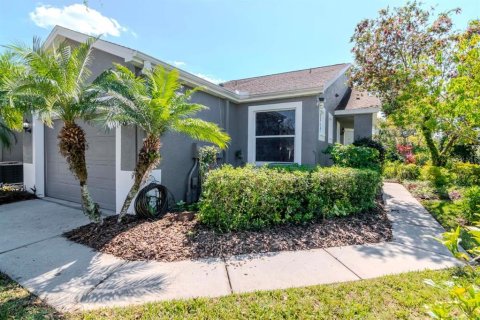 House in Land O' Lakes, Florida 2 bedrooms, 105.26 sq.m. № 1602831 - photo 3