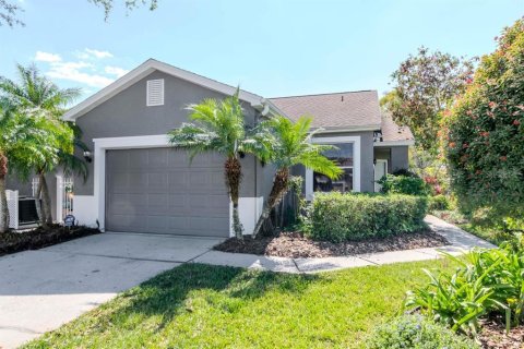 House in Land O' Lakes, Florida 2 bedrooms, 105.26 sq.m. № 1602831 - photo 1