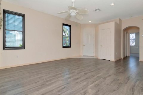 House in Land O' Lakes, Florida 2 bedrooms, 105.26 sq.m. № 1602831 - photo 7