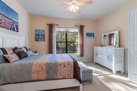 Townhouse in Ormond Beach, Florida 2 bedrooms, 140.28 sq.m. № 2239425 - photo 19