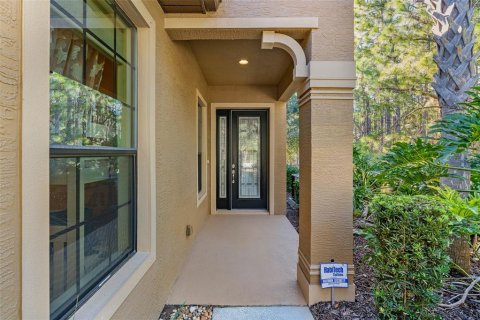 Townhouse in Ormond Beach, Florida 2 bedrooms, 140.28 sq.m. № 2239425 - photo 2