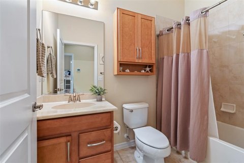 Townhouse in Ormond Beach, Florida 2 bedrooms, 140.28 sq.m. № 2239425 - photo 26