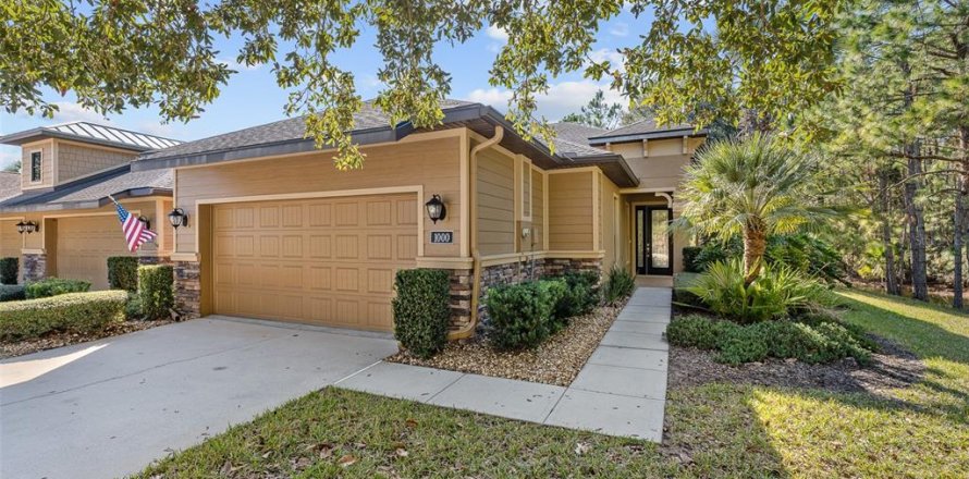 Townhouse in Ormond Beach, Florida 2 bedrooms, 140.28 sq.m. № 2239425