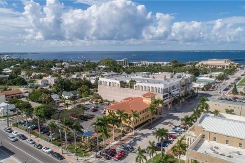 Commercial property in Punta Gorda, Florida № 2212251 - photo 2