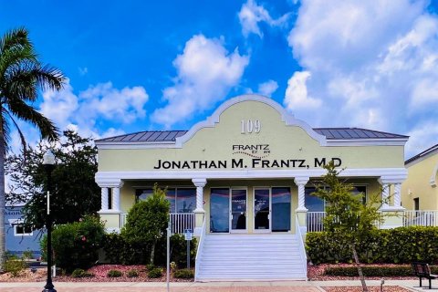 Commercial property in Punta Gorda, Florida № 2212251 - photo 4