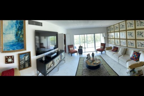 Купить кондоминиум в Помпано-Бич, Флорида 3 спальни, 129.13м2, № 1940316 - фото 3