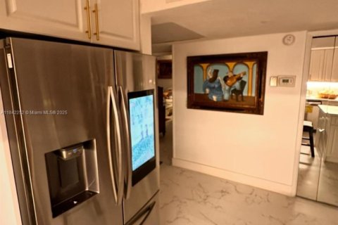 Купить кондоминиум в Помпано-Бич, Флорида 3 спальни, 129.13м2, № 1940316 - фото 4