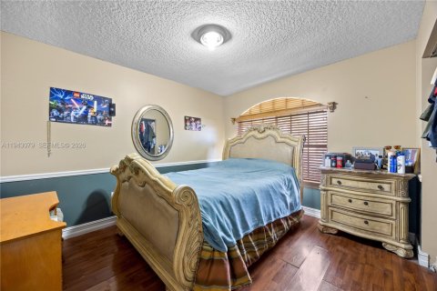 Villa ou maison à vendre à Miami, Floride: 3 chambres, 165.92 m2 № 2055088 - photo 15