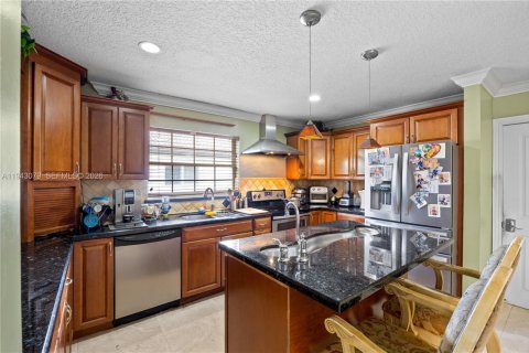 Villa ou maison à vendre à Miami, Floride: 3 chambres, 165.92 m2 № 2055088 - photo 11