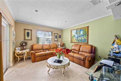 Villa ou maison à vendre à Miami, Floride: 3 chambres, 165.92 m2 № 2055088 - photo 26