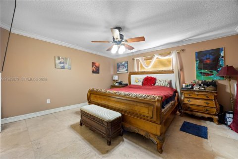 Villa ou maison à vendre à Miami, Floride: 3 chambres, 165.92 m2 № 2055088 - photo 21