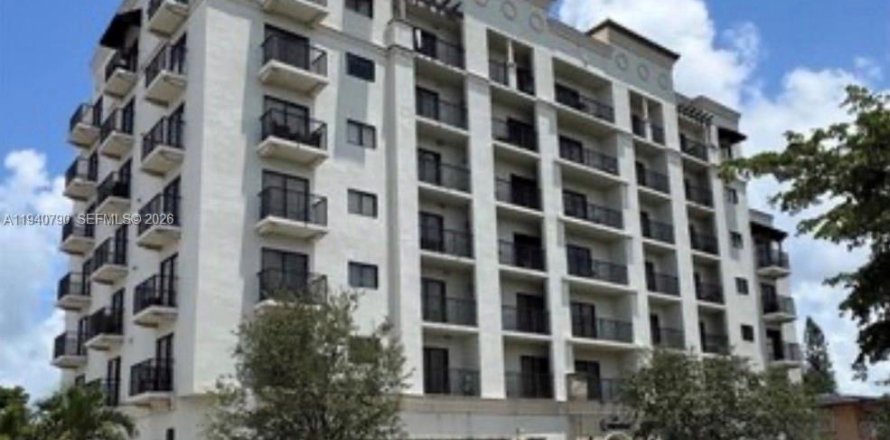 Condominio en Miami, Florida, 1 dormitorio  № 1997998