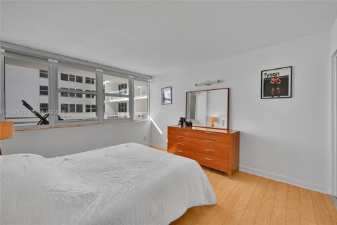 Купить кондоминиум в Халландейл-Бич, Флорида 2 спальни, 115.94м2, № 1996048 - фото 19