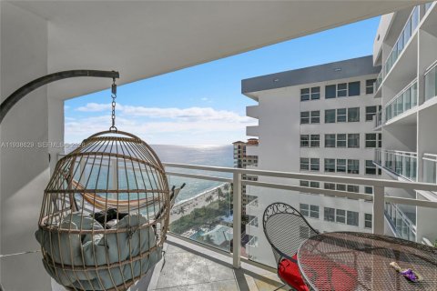 Купить кондоминиум в Халландейл-Бич, Флорида 2 спальни, 115.94м2, № 1996048 - фото 4