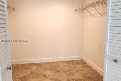 Купить кондоминиум в Майами-Бич, Флорида 1 спальня, 74.88м2, № 2013337 - фото 12