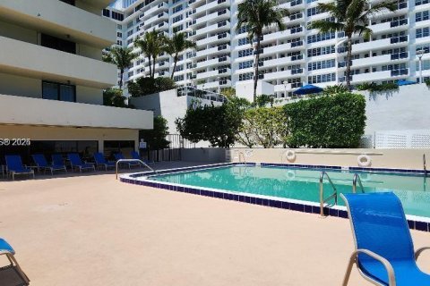 Купить кондоминиум в Майами-Бич, Флорида 1 спальня, 74.88м2, № 2013337 - фото 17