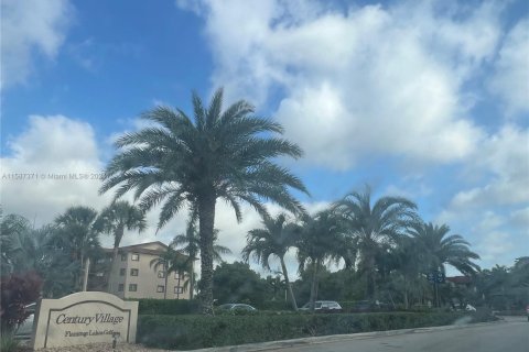 Copropriété à vendre à Pembroke Pines, Floride: 2 chambres, 102.19 m2 № 1940603 - photo 8