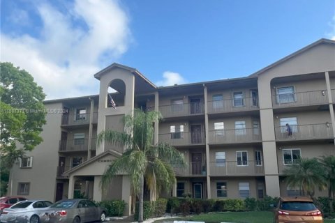 Copropriété à vendre à Pembroke Pines, Floride: 2 chambres, 102.19 m2 № 1940603 - photo 2