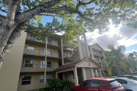 Copropriété à vendre à Pembroke Pines, Floride: 2 chambres, 102.19 m2 № 1940603 - photo 9