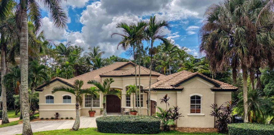 Villa ou maison à Loxahatchee Groves, Floride 4 chambres, 286.6 m2 № 2411833