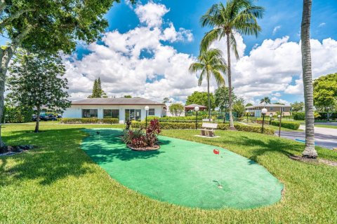 Condo in Delray Beach, Florida, 2 bedrooms  № 977136 - photo 1