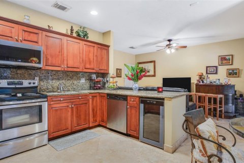 House in Miami, Florida 3 bedrooms, 209.4 sq.m. № 1776340 - photo 3