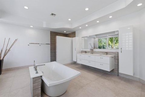 Villa ou maison à vendre à Fort Lauderdale, Floride: 4 chambres, 364.18 m2 № 2268077 - photo 25