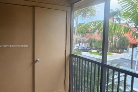 Copropriété à louer à Miami, Floride: 2 chambres, 97.83 m2 № 1871592 - photo 17