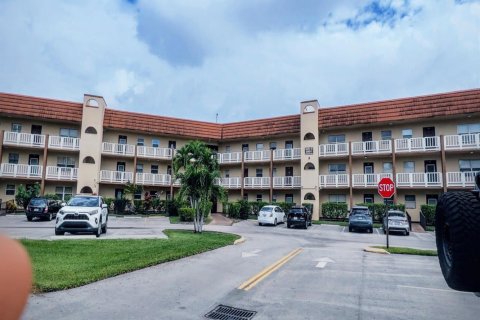Condominio en Sunrise, Florida, 1 dormitorio № 2175372
