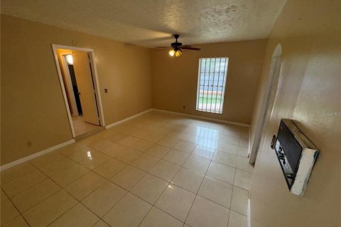 Villa ou maison à vendre à Tampa, Floride: 4 chambres, 172.05 m2 № 2314719 - photo 20