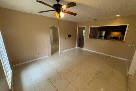 Villa ou maison à vendre à Tampa, Floride: 4 chambres, 172.05 m2 № 2314719 - photo 21