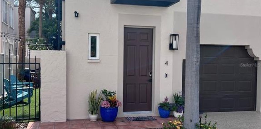 Touwnhouse à Tampa, Floride 3 chambres, 143.63 m2 № 2424141