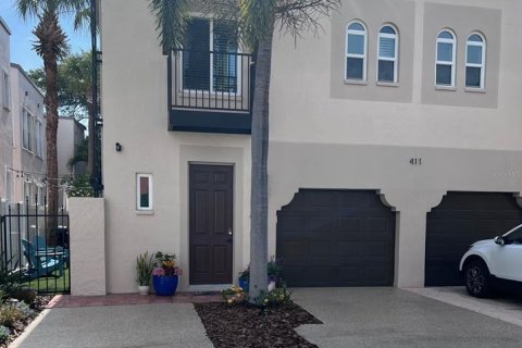 Touwnhouse à louer à Tampa, Floride: 3 chambres, 143.63 m2 № 2424141 - photo 2