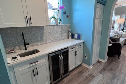Touwnhouse à louer à Tampa, Floride: 3 chambres, 143.63 m2 № 2424141 - photo 7