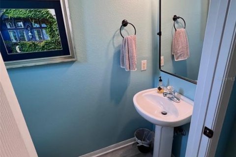 Touwnhouse à louer à Tampa, Floride: 3 chambres, 143.63 m2 № 2424141 - photo 5