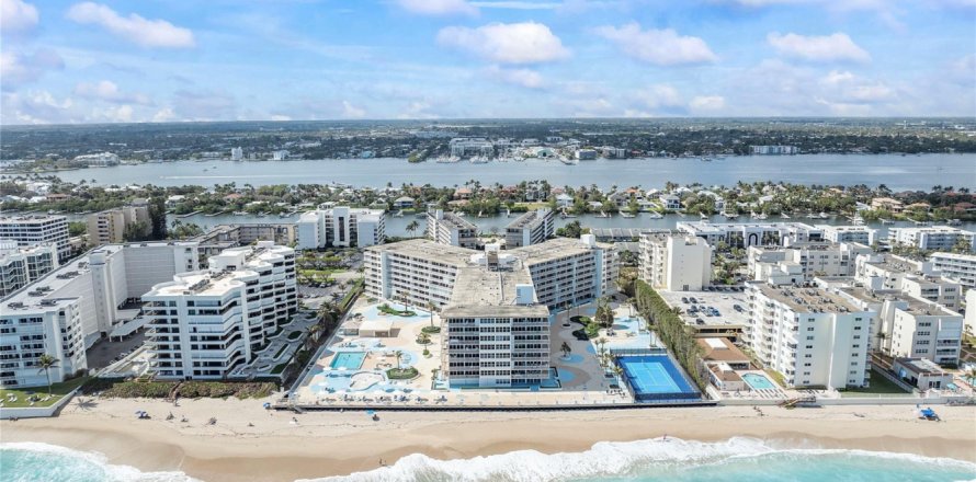 Condominio en South Palm Beach, Florida, 2 dormitorios № 991869