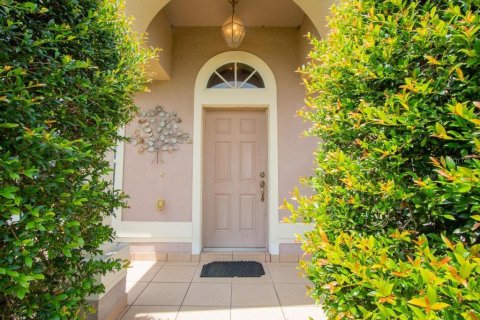 Casa en venta en Kissimmee, Florida, 4 dormitorios, 208.1 m2 № 2259388 - foto 6