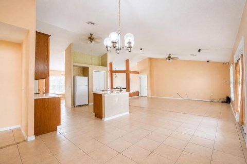 Casa en venta en Kissimmee, Florida, 4 dormitorios, 208.1 m2 № 2259388 - foto 13