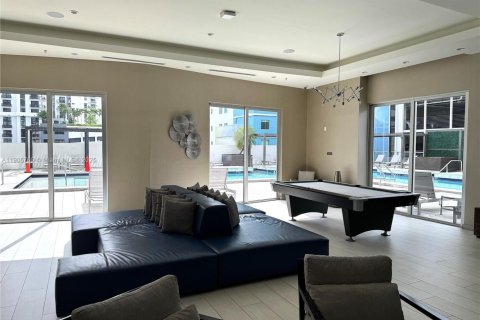 Снять в аренду кондоминиум в Майами, Флорида 1 спальня, 60.2м2, № 1956409 - фото 22