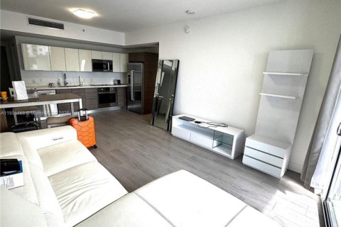 Снять в аренду кондоминиум в Майами, Флорида 1 спальня, 60.2м2, № 1956409 - фото 12