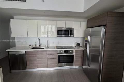 Снять в аренду кондоминиум в Майами, Флорида 1 спальня, 60.2м2, № 1956409 - фото 4