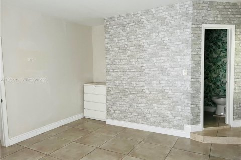 Снять в аренду кондоминиум в Холливуд, Флорида 1 спальня, 40.41м2, № 2024809 - фото 8