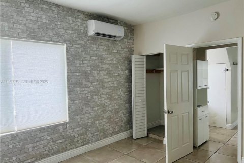 Снять в аренду кондоминиум в Холливуд, Флорида 1 спальня, 40.41м2, № 2024809 - фото 10