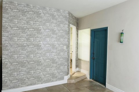 Снять в аренду кондоминиум в Холливуд, Флорида 1 спальня, 40.41м2, № 2024809 - фото 7