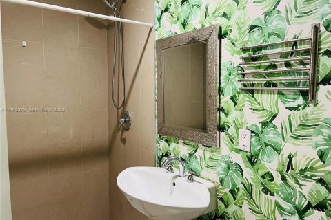 Снять в аренду кондоминиум в Холливуд, Флорида 1 спальня, 40.41м2, № 2024809 - фото 12
