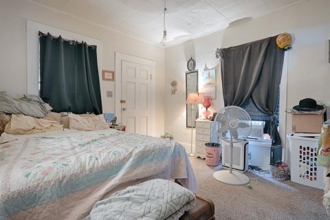 Commercial property in Eustis, Florida 5 bedrooms, 263.94 sq.m. № 2232968 - photo 9